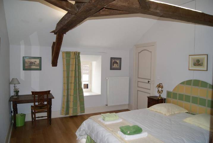B&b voor 2 personen, met tuin en zwembad in de Auvergne