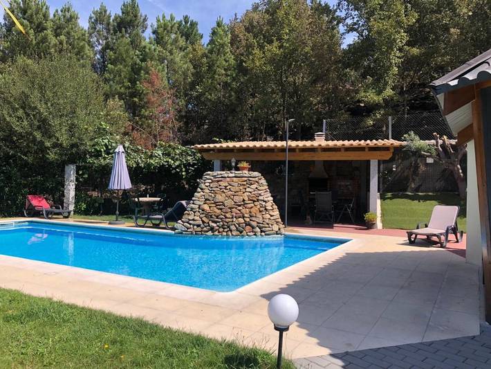 Location de vacances pour 7 personnes, avec piscine ainsi que jardin et vue dans Sernancelhe - 3