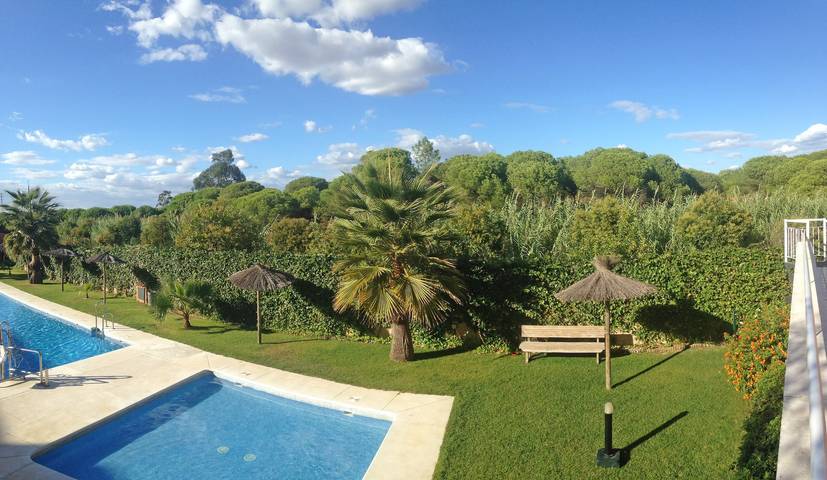 Gîte pour 4 personnes, avec jardin et piscine à Lepe - 3