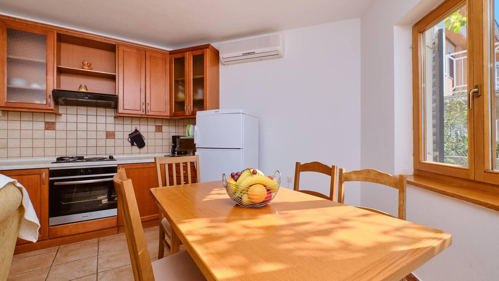 Hel lejlighed, Apartment Mediera sea view 3 by Villas Guide in Sveti Juraj, Velebit Nature Park