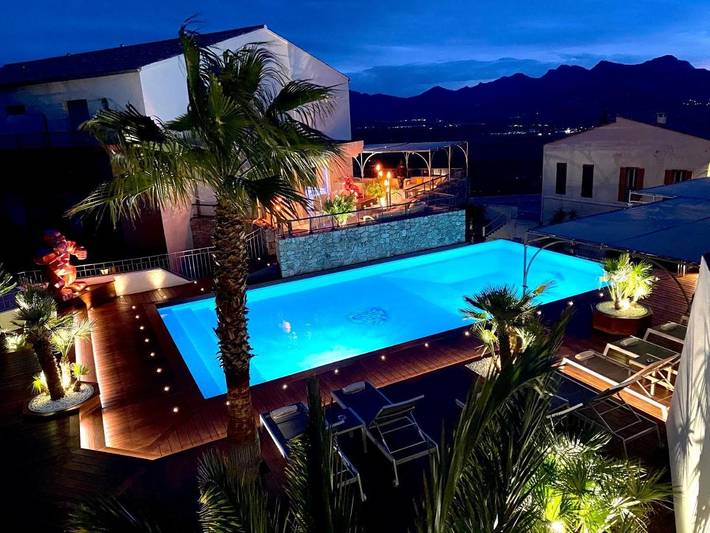 Hôtel pour 2 personnes, avec piscine et terrasse