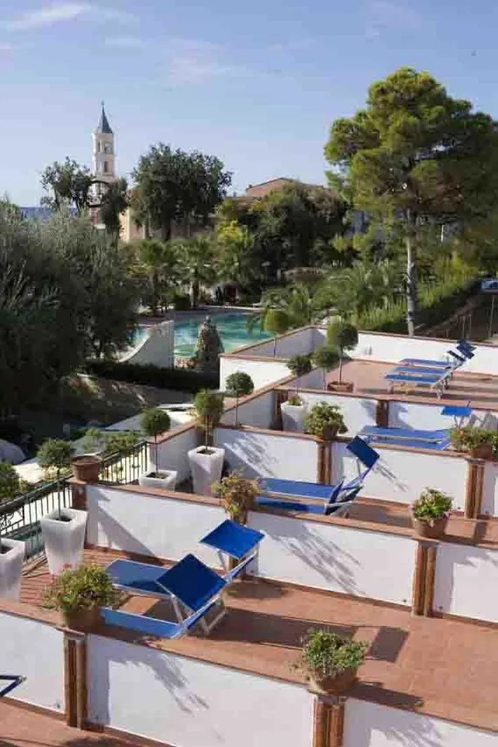 Hôtel pour 2 personnes, avec vue et jardin - 1