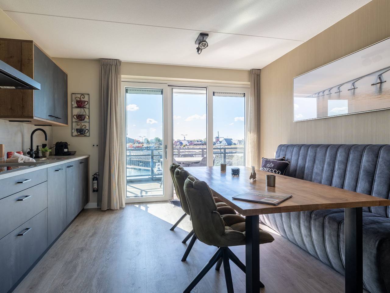 Geheel appartement, Vista Maris Somaris in Sint-Annaland, Nederlandse Noordzeekust