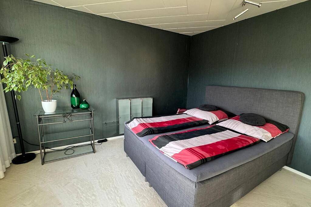Appartement entier, Monikas Home - Gemütliche 3-Zimmer-Wohnung im Herzen von Böblingen in Böblingen, Landkreis Böblingen