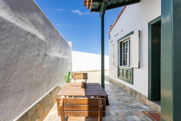 Casa vacacional 'Abades Private Pool By Sunkeyrents' con piscina privada, terraza y wifi in Abades, Arico