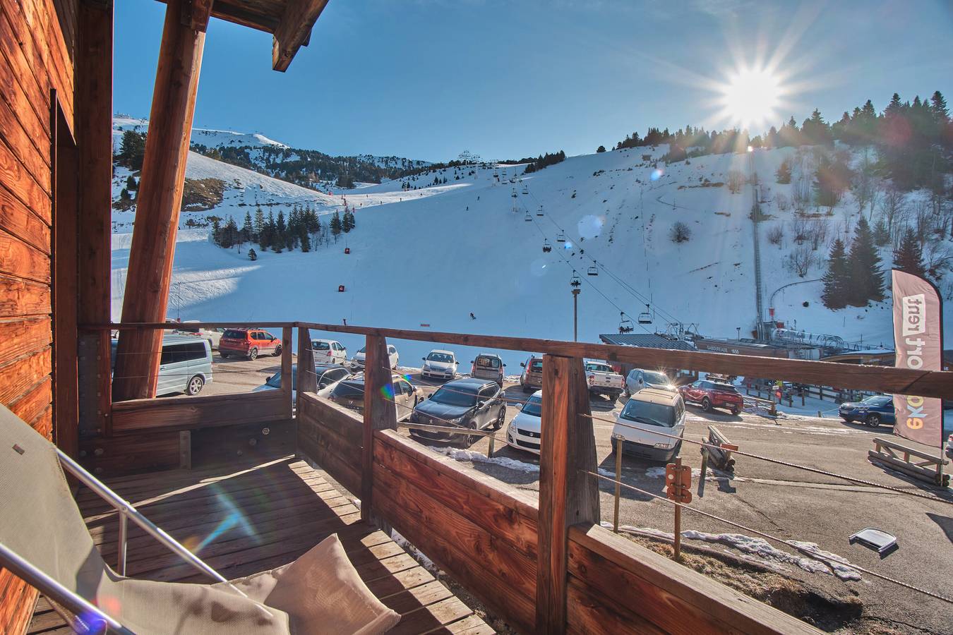 Appartement entier, Appartement 'Les Airelles' avec vue sur montagne et balcon in Chamrousse, Parc national des Écrins