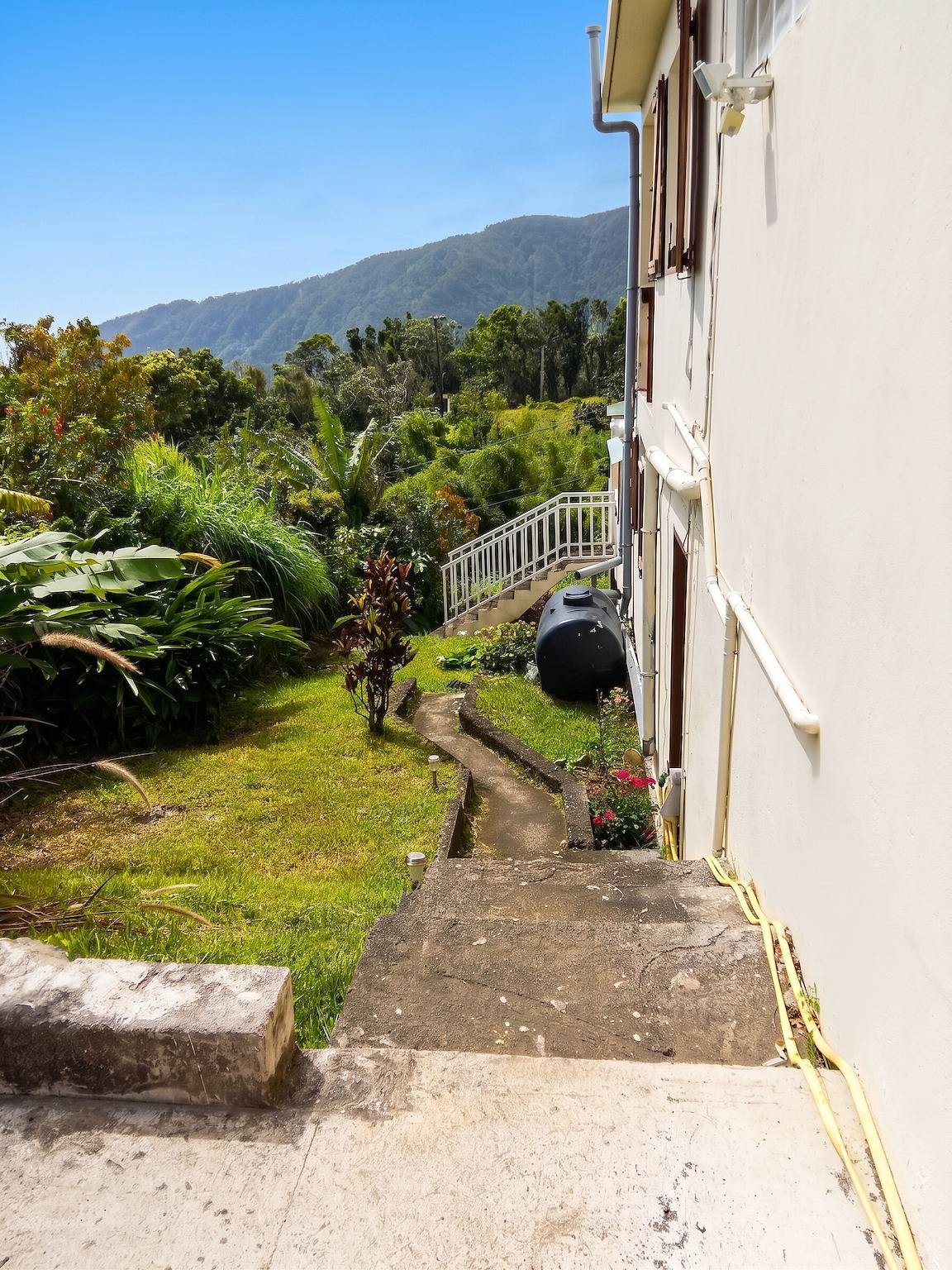 Maison conviviale avec vue à Saint-Claude, 36 m², terrasse in La Soufrière, Saint-Claude (Guadeloupe)