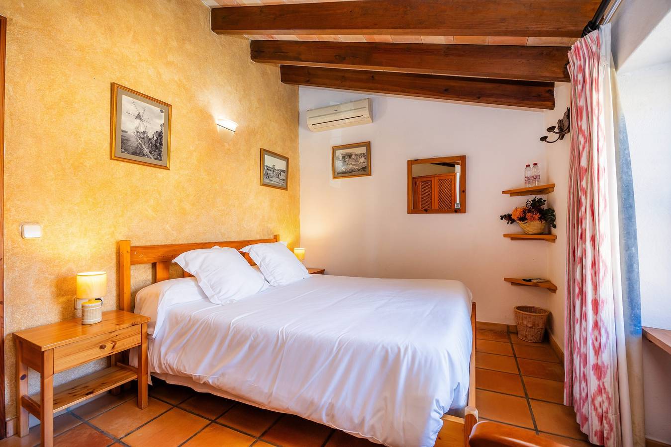 Doppelzimmer mit Gemeinschaftspool, Wlan und Klimaanlage in Sineu, Mallorca Inselmitte