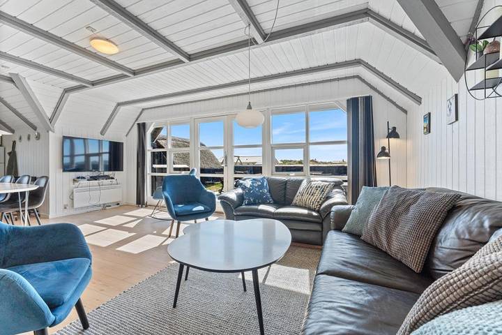 Reetgedecktes Ferienhaus an der dänischen Westküste in Bjerregård, Holmsland Klit