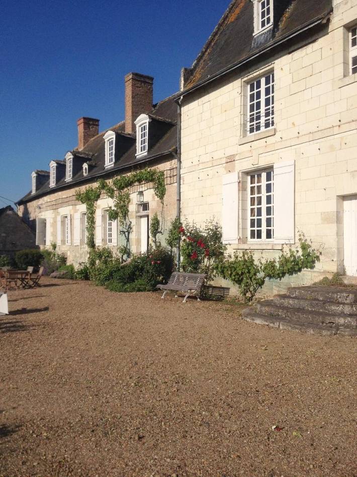 Location de vacances pour 8 personnes, avec jardin ainsi que vue et piscine à Savonnières - 3