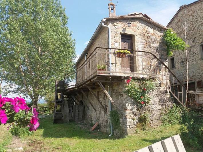 Agriturismo per 2 persone, con Balcone e Terrazza nonché Giardino e Panorama a Poppi