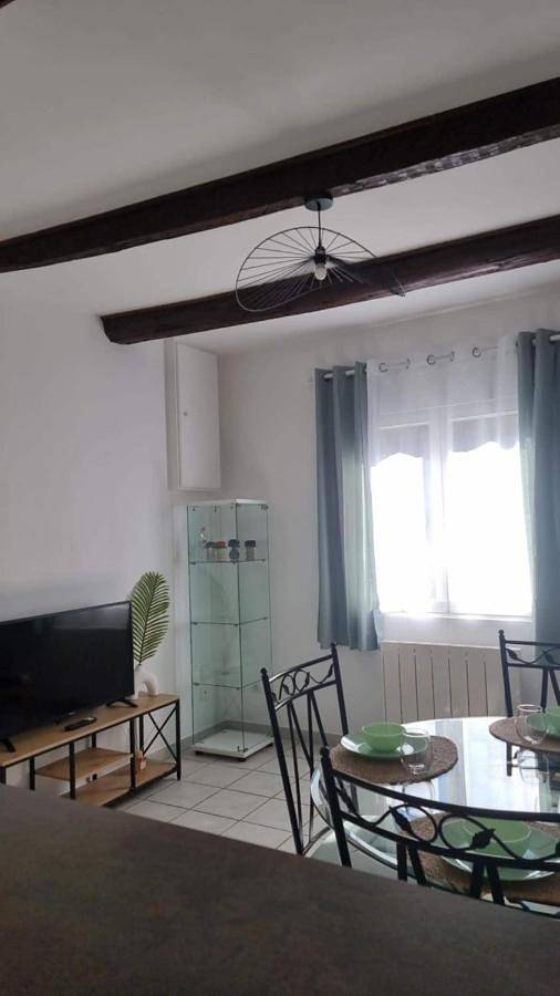 Gîte pour 4 personnes, avec vue à Remoulins - 2