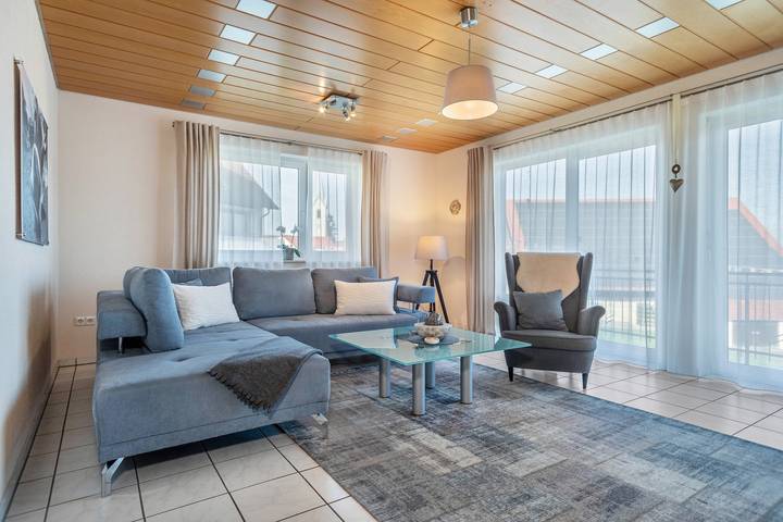 Ferienwohnung für 5 Personen, mit Balkon in Friedrichshafen