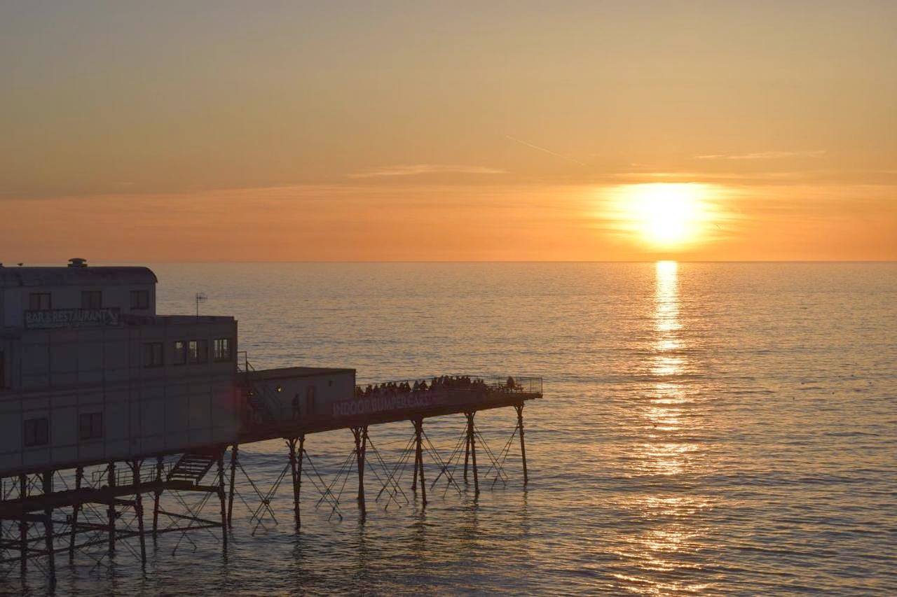 Entire apartment, Awel Mor Holiday Apartment in Aberystwyth, Cardigan Bay
