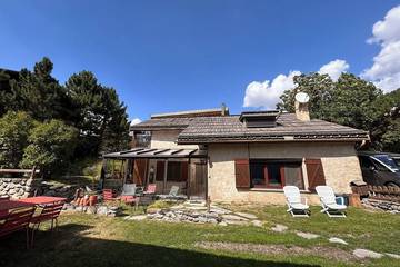 Location de vacances pour 7 personnes, avec balcon et jardin, animaux acceptés à Arvieux