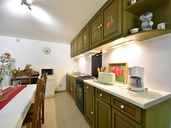 Location de vacances pour 8 personnes, avec terrasse et jardin à Yvias - 4