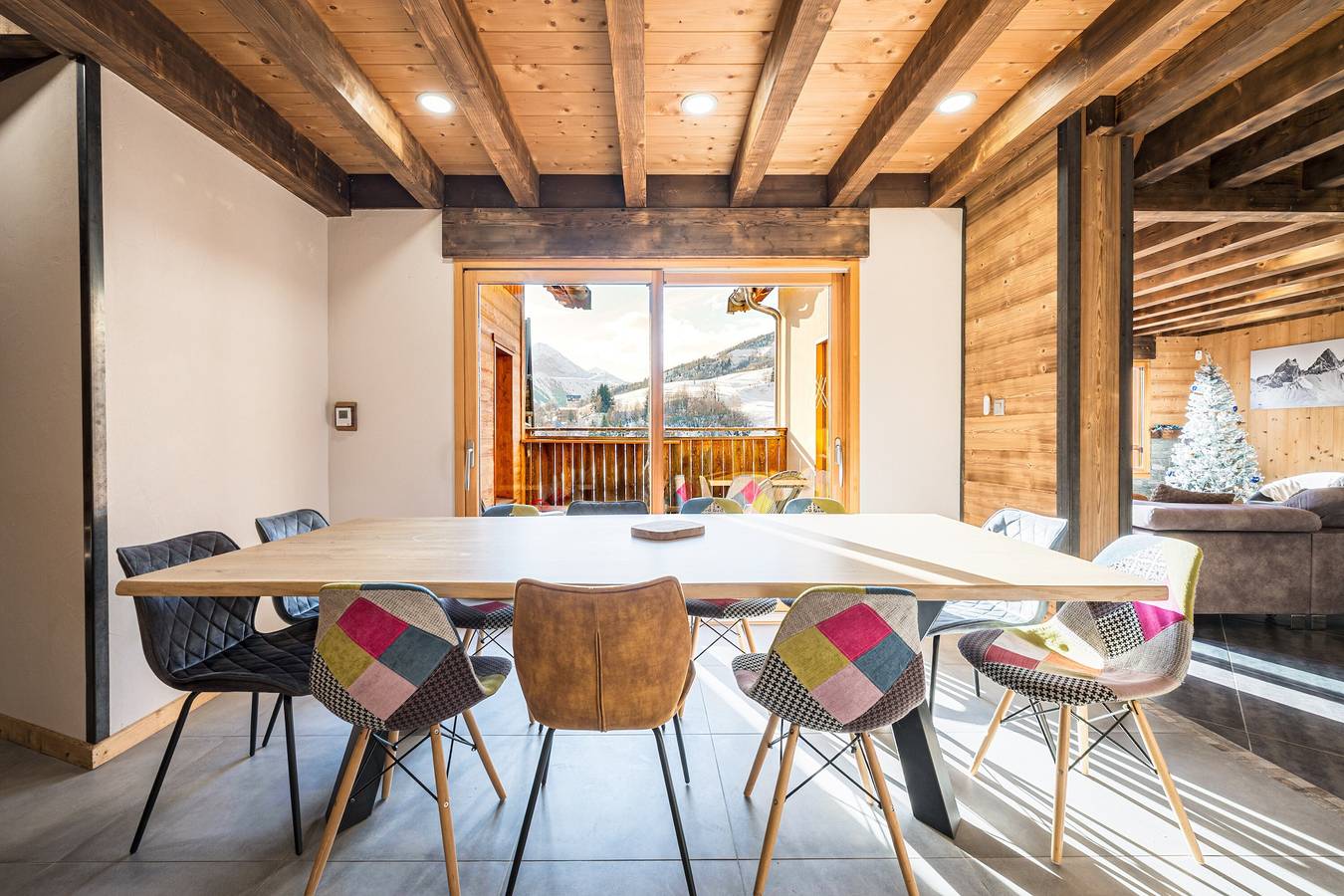 Chalet Liloo sous la neige „Saint Sorlin“ mit Bergblick, privater Terrasse und Wlan in Saint-Sorlin-d'Arves, Region Saint-Jean-de-Maurienne