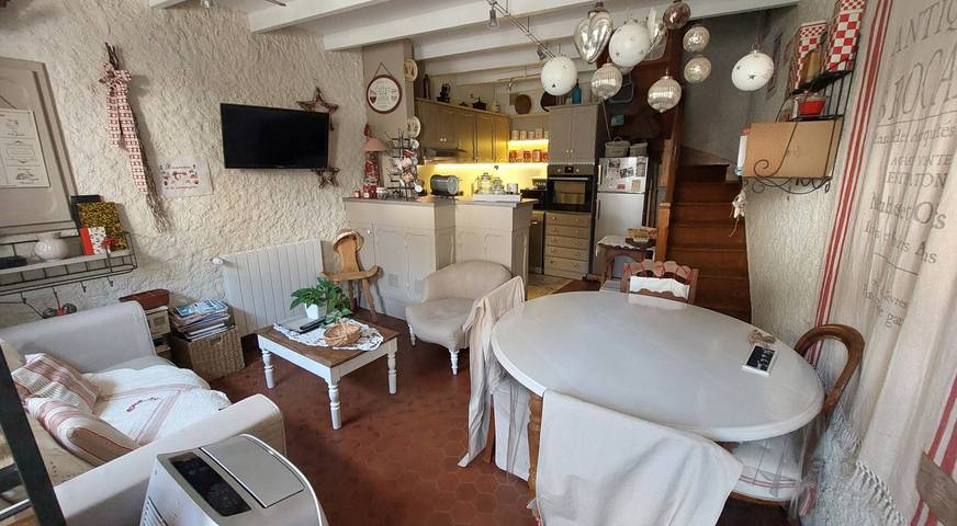 Gîte pour 4 personnes, avec terrasse, animaux acceptés dans le Cantal - 4