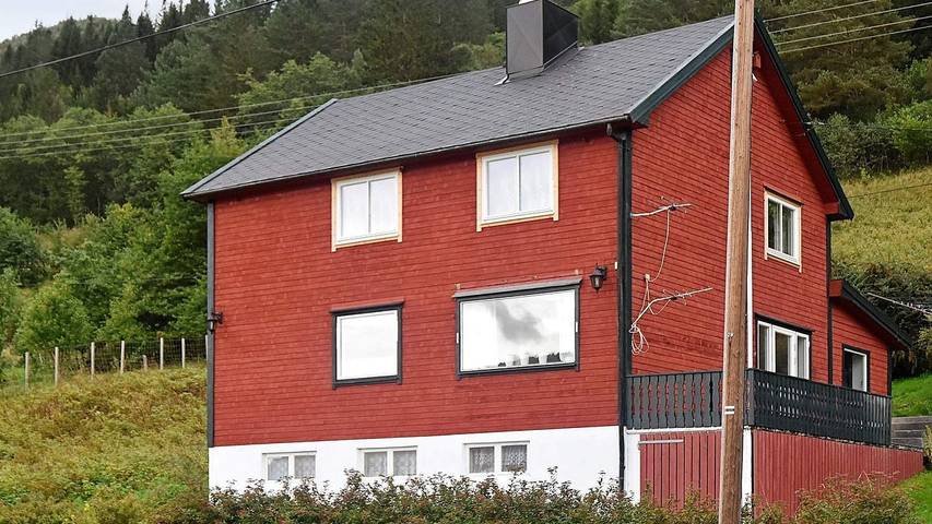Vacation house for 8 people, with hot tub and terrace in Norway