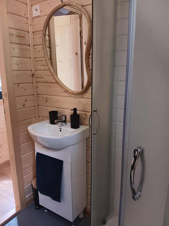 Chambre d’hôte pour 2 personnes, avec jardin ainsi que jacuzzi et balcon dans Hautes-Alpe
