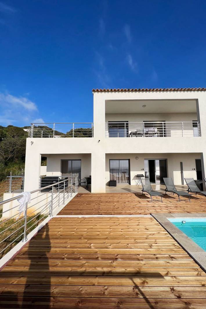 Appartement de vacances pour 6 personnes, avec jardin et piscine