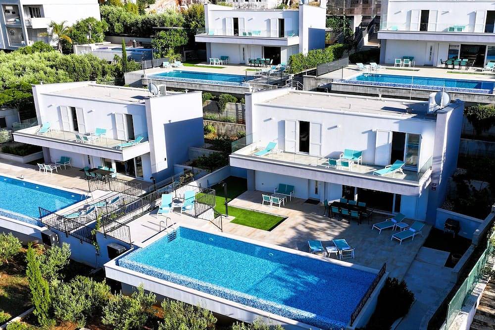 Villa Diamond – Panoramic Sea View with Private Heated Pool in Vis Town, Vis (Dalmatia)