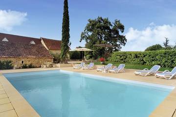 Gîte pour 4 personnes, avec jardin à Daglan