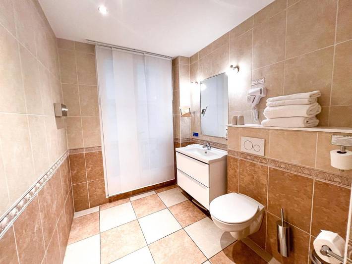 Hôtel pour 2 personnes, animaux acceptés dans Office De Tourisme De Montpellier - 4