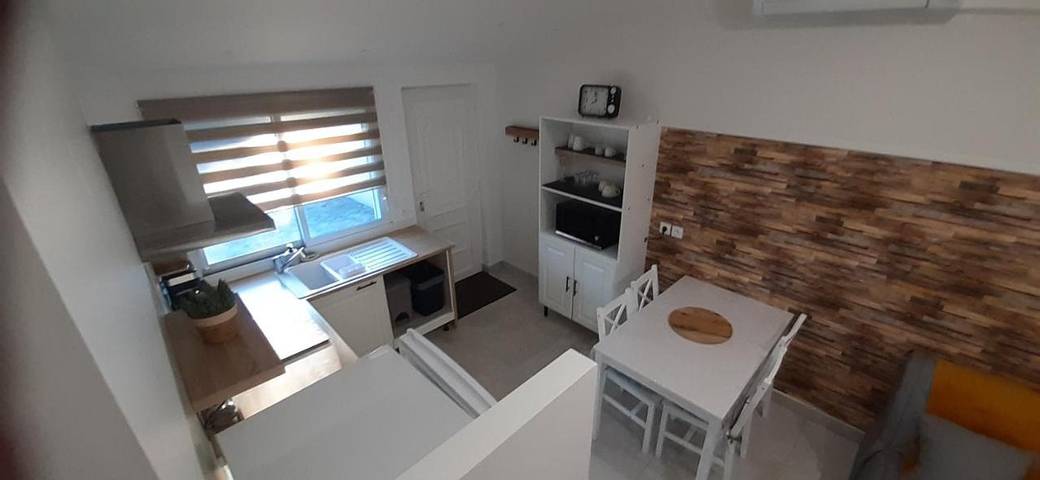 Location de vacances pour 3 personnes, avec terrasse à Saint-Génis-des-Fontaines - 4