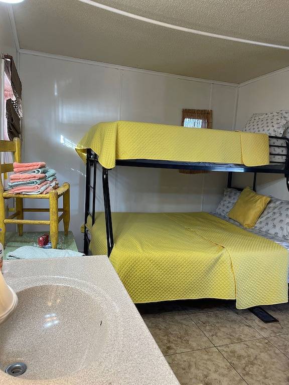 Waterfront on Ky lake ☀️ kayaks🕶️ in Kentucky Lake