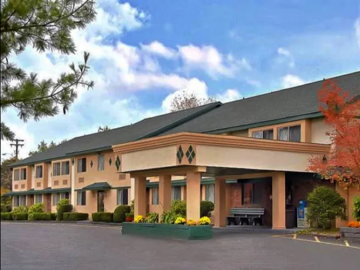 Hotel para 4 personas - 1