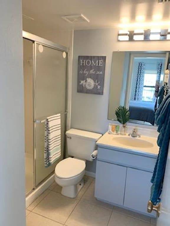 Vacation rental for 4 people, with sauna and hot tub as well as balcony and pool in Cape Canaveral