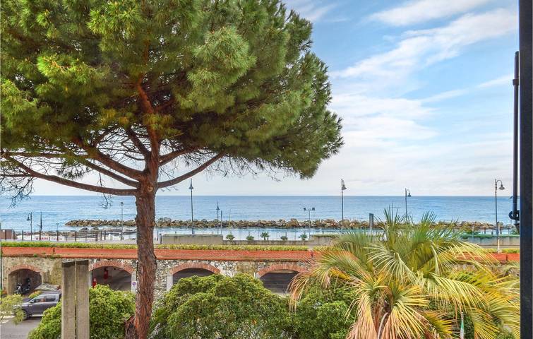 Ferienwohnung für 5 Personen, mit Terrasse in Moneglia