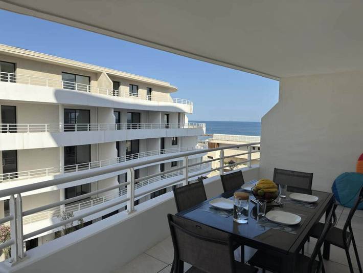 Gîte pour 4 personnes, avec balcon/terrasse et terrasse dans Casino de Valras Plage - 4