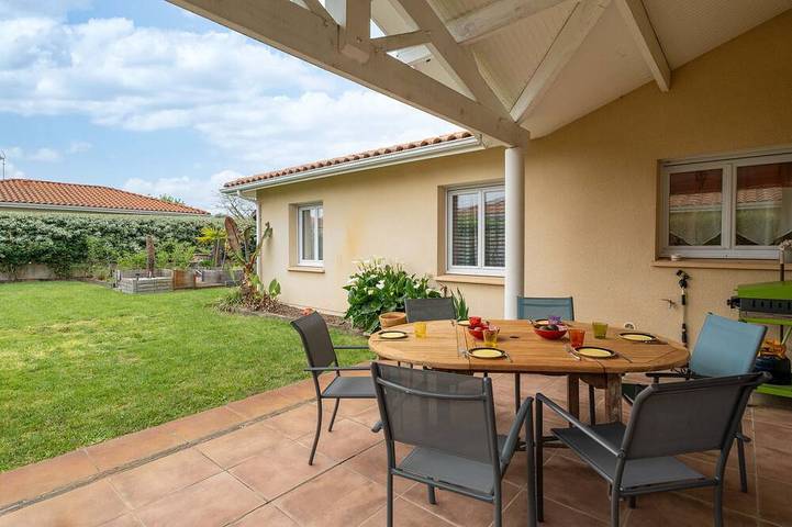 Maison de vacances pour 6 personnes, avec Terrasse et Jardin dans Biscarrosse (bourg)