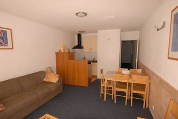 Chalet pour 6 personnes, avec piscine dans Gourette