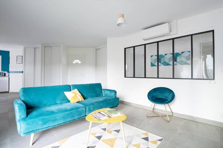 Gîte pour 4 personnes, avec Terrasse et Jardin à Saint-Seurin-de-Cursac - 3