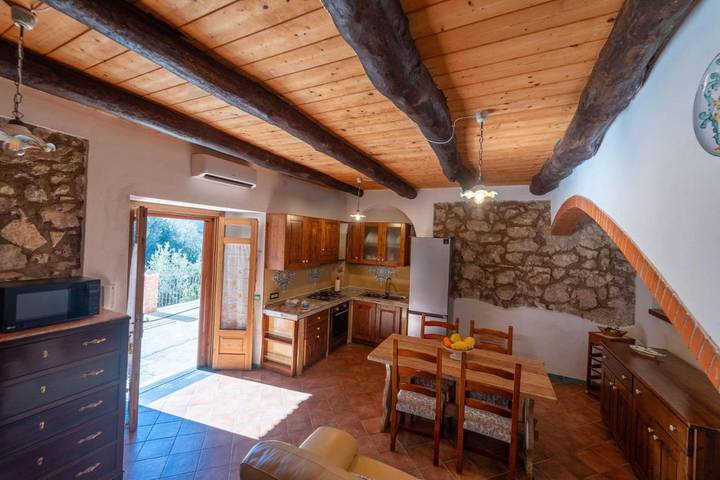 Ferienwohnung für 2 Personen, mit Ausblick und Garten - 1