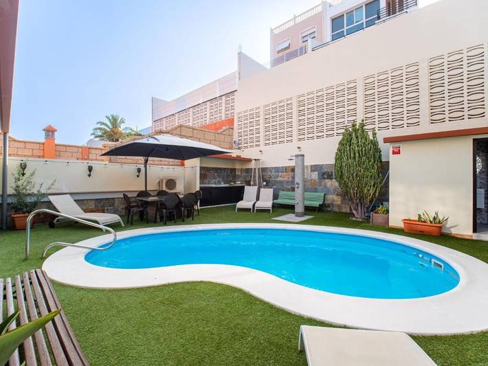 Location de vacances pour 8 personnes, avec vue ainsi que piscine et terrasse dans Bocacangrejo