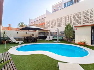 Location de vacances pour 8 personnes, avec vue ainsi que piscine et terrasse dans Bocacangrejo