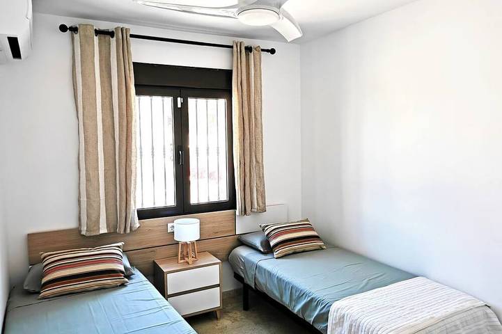 Magnifique maison rénovée en 2024, au calme, tout compris, proche de tout. in Orihuela, Costa Blanca