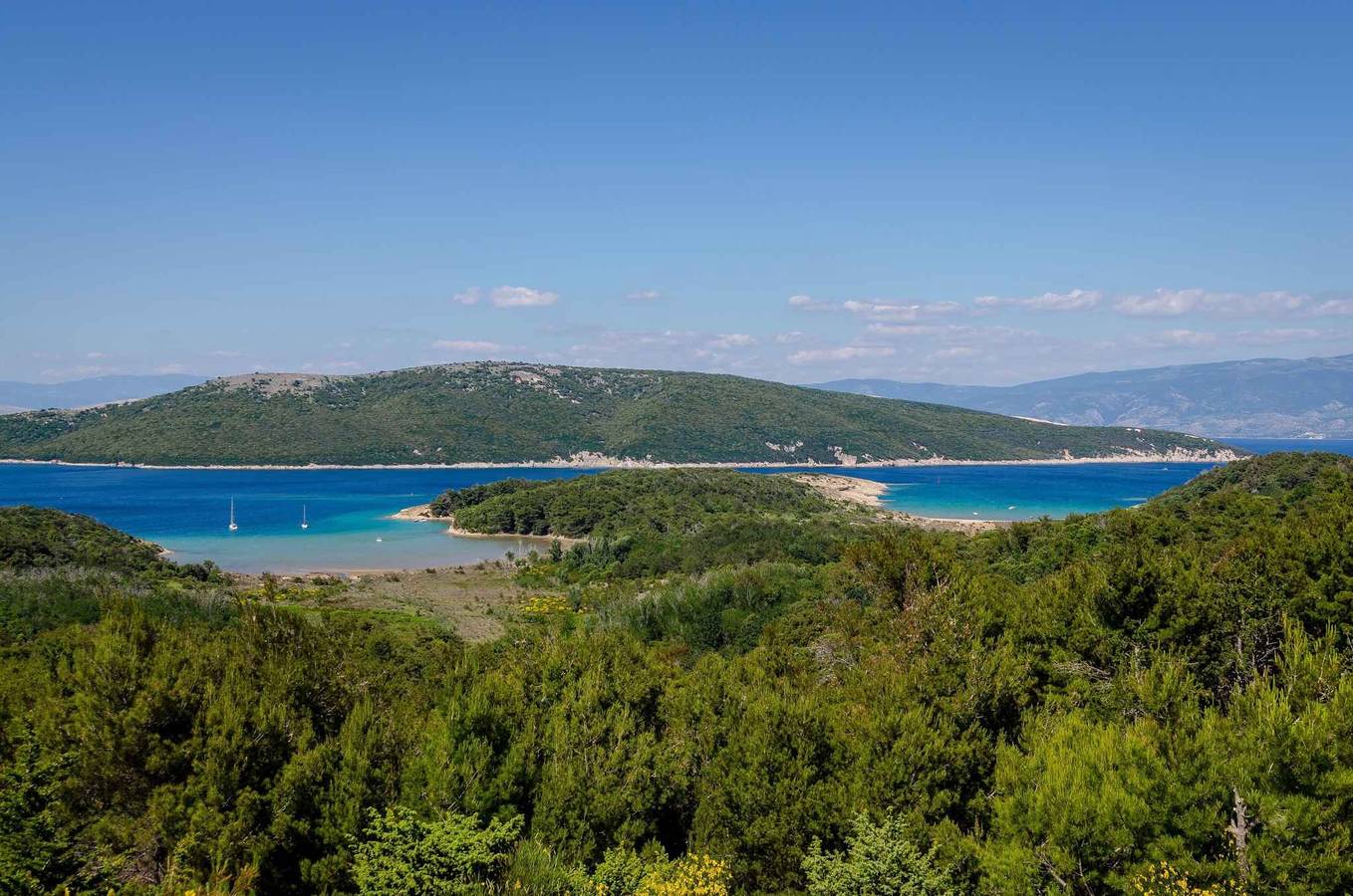 Ganze Ferienwohnung, Ferienwohnung in ruhiger Lage mit Grillmöglichkeit in Lopar, Rab