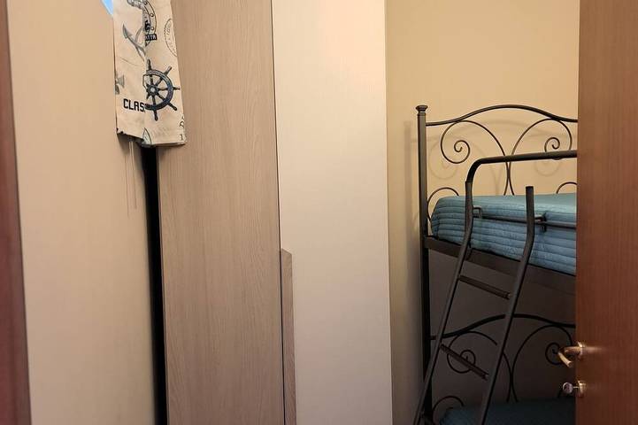 Apartamento entero, Afrodite-Elegante villa con vistas a la piscina. in Policoro, Golfo de Tarento
