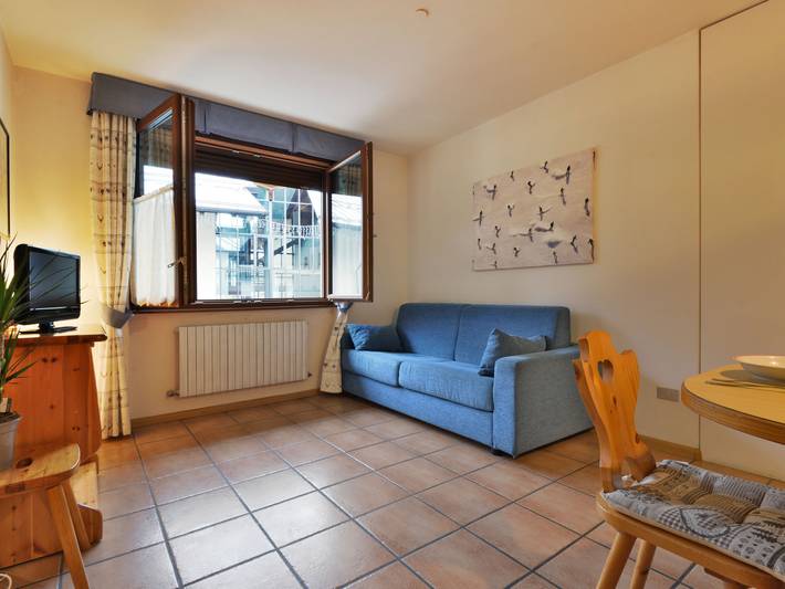 Ferienwohnung für 4 Personen, mit Balkon in Canazei - 2