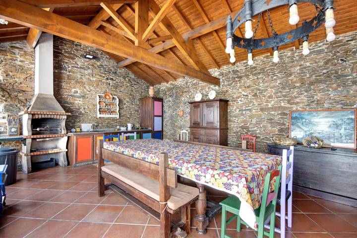 Ferienhaus 'Casa De Barqueiros' mit privatem Pool, Terrasse und Wlan in Barqueiros, Braga Distrikt