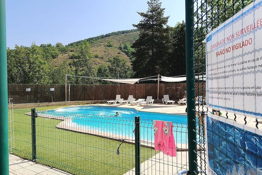 Chalet en los Pirineos orientales, equipado, cálido y rodeado de naturaleza. in Osséja, Región de Prades (Francia)