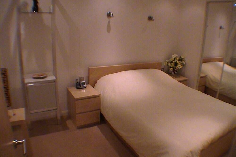 Ganze Wohnung, Apartment-Eigenes Badezimmer-Two Bedroom Brooklands) in Crewe, Cheshire East