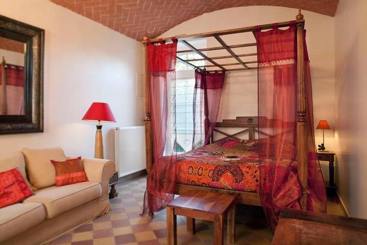 Gîte pour 2 personnes, avec jardin et piscine à Chécy - 3