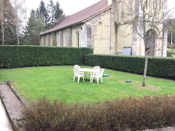 Location de vacances pour 6 personnes, avec jardin à Futeau - 3