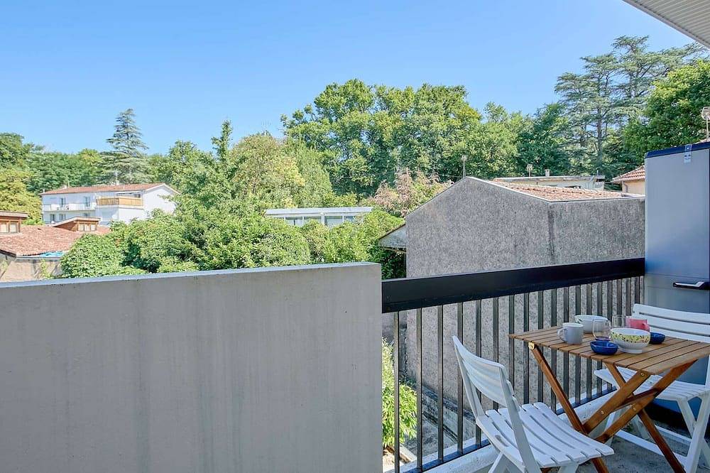 Apartamento entero, Estudio renovado para 2 en Barbotan, cerca del Lago de Uby! in Cazaubon, Gers